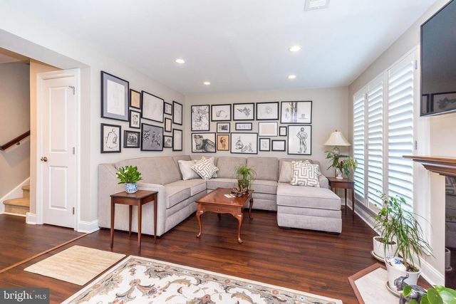 231 HASTINGS CT, Doylestown, PA 18901