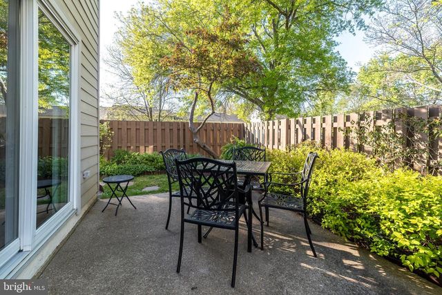 231 HASTINGS CT, Doylestown, PA 18901