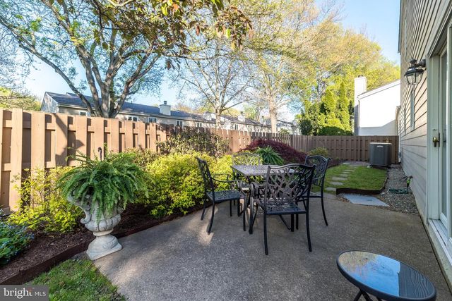 231 HASTINGS CT, Doylestown, PA 18901