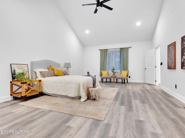 1395 Willow Creek Lane, Sevierville, TN 37876