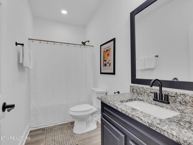1395 Willow Creek Lane, Sevierville, TN 37876
