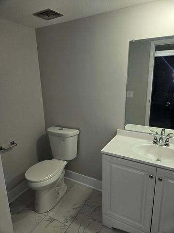 1808 Fayette Walk Avenue H, Hoffman Estates, IL 60194