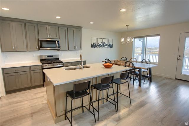 2714 N 3200 W, Plain City, UT 84404