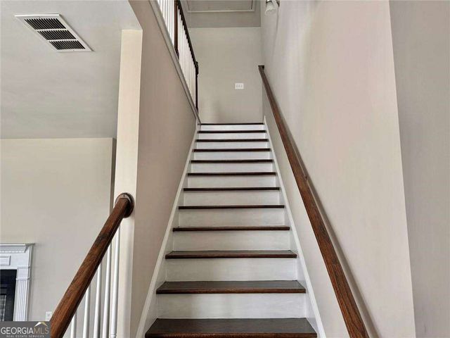 1958 Paxton Ridge Lane, Lilburn, GA 30047
