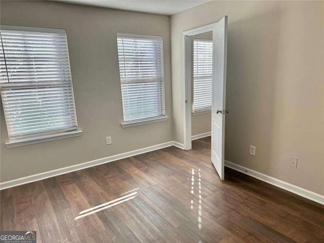 1958 Paxton Ridge Lane, Lilburn, GA 30047