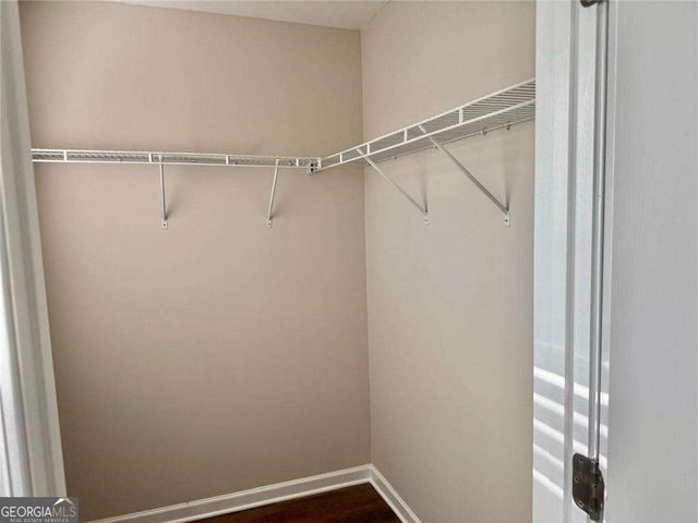 1958 Paxton Ridge Lane, Lilburn, GA 30047