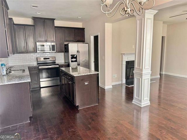 1958 Paxton Ridge Lane, Lilburn, GA 30047