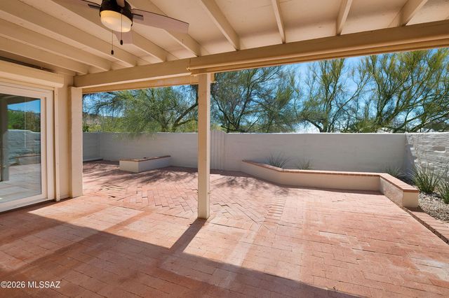 7408 E Wandering Road, Tucson, AZ 85750