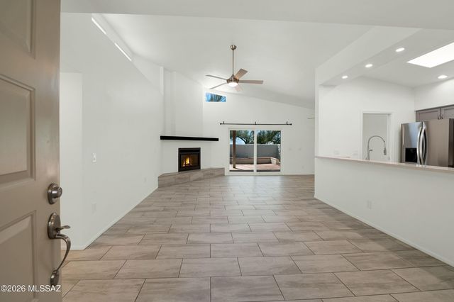 7408 E Wandering Road, Tucson, AZ 85750