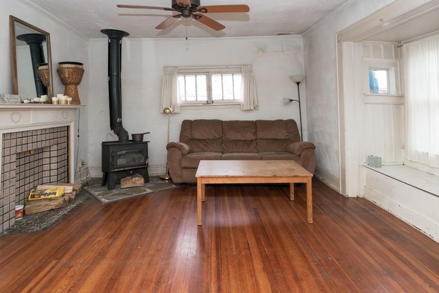 263 W North Broadway Street, Columbus, OH 43214