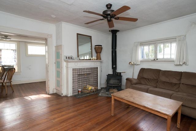 263 W North Broadway Street, Columbus, OH 43214