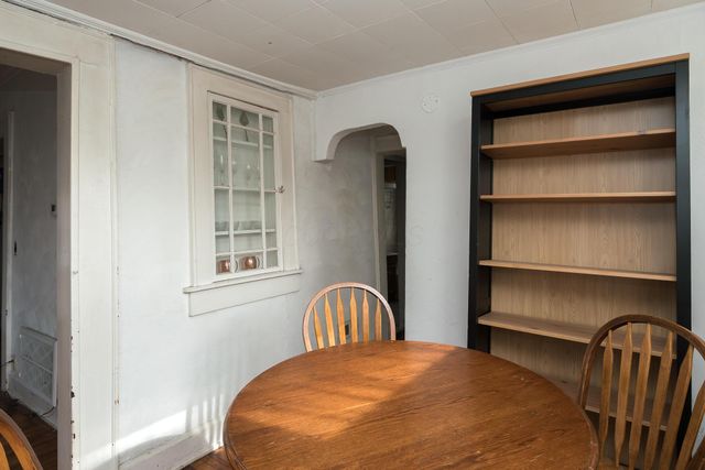 263 W North Broadway Street, Columbus, OH 43214