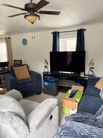 A9 Ash St, Riverhead, NY 11901