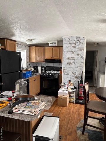 A9 Ash St, Riverhead, NY 11901