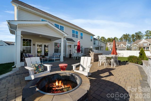 2111 Lapalma Trace, Lake Wylie, SC 29710