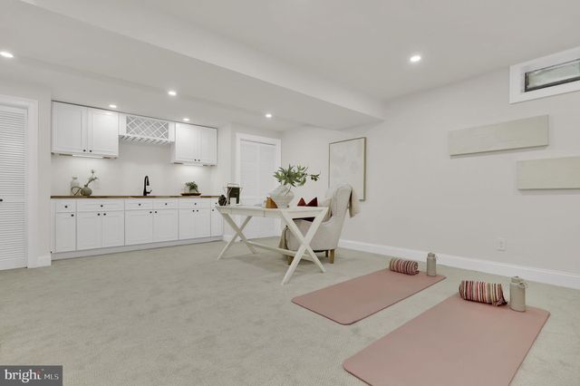 11111 LAMPLIGHTER LN, Potomac, MD 20854