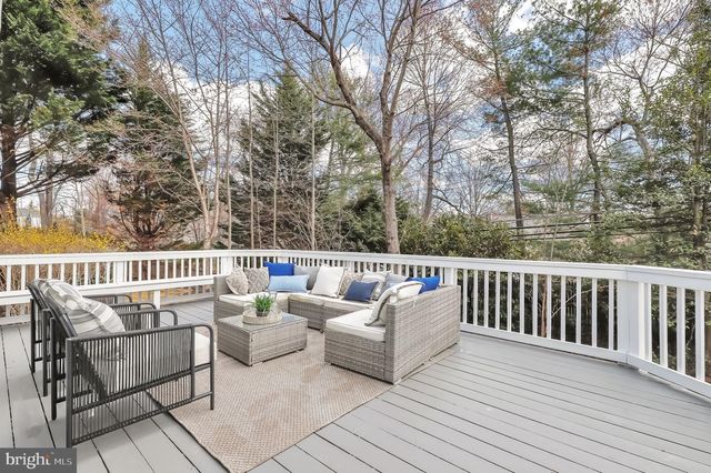 11111 LAMPLIGHTER LN, Potomac, MD 20854