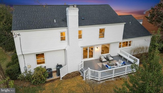 11111 LAMPLIGHTER LN, Potomac, MD 20854