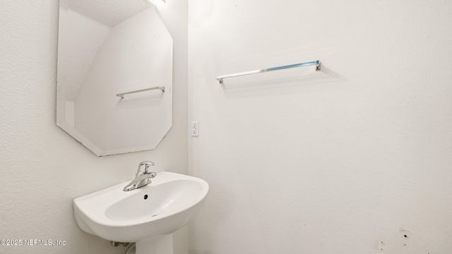 1500 CALMING WATER Drive 4605, Fleming Island, FL 32003