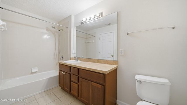 1500 CALMING WATER Drive 4605, Fleming Island, FL 32003