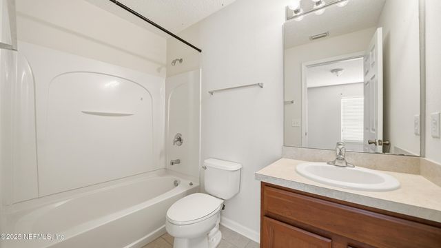 1500 CALMING WATER Drive 4605, Fleming Island, FL 32003