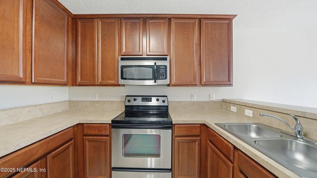 1500 CALMING WATER Drive 4605, Fleming Island, FL 32003