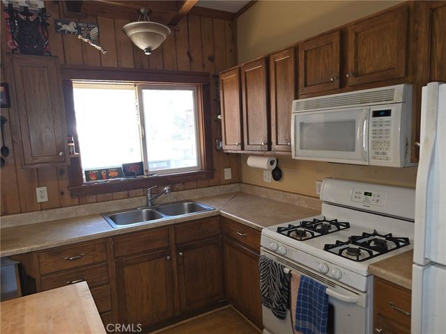 407 Lakeview, Frazier Park, CA 93225