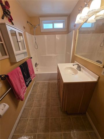 407 Lakeview, Frazier Park, CA 93225