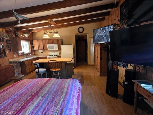 407 Lakeview, Frazier Park, CA 93225