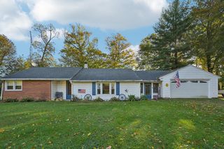 175 Maple Lane, Ontario, OH 44906