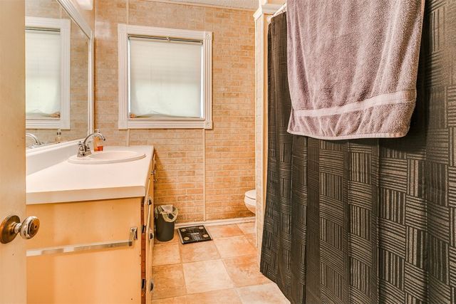721 N Harrison Avenue, Blanchard, OK 73010