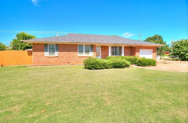 721 N Harrison Avenue, Blanchard, OK 73010