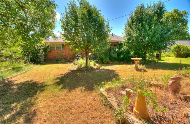 721 N Harrison Avenue, Blanchard, OK 73010