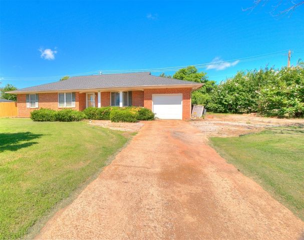 721 N Harrison Avenue, Blanchard, OK 73010