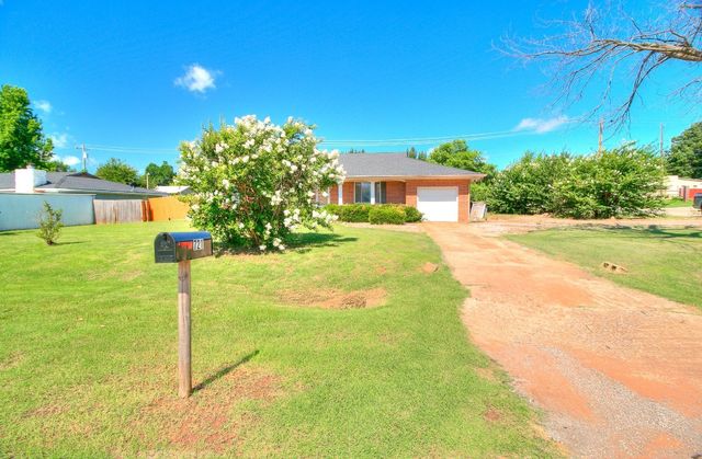 721 N Harrison Avenue, Blanchard, OK 73010