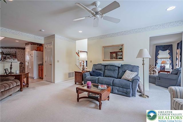 199 Park Ridge Drive, Forks Twp, PA 18040