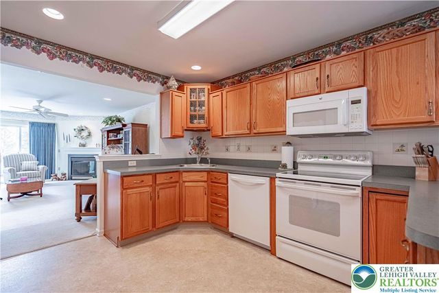 199 Park Ridge Drive, Forks Twp, PA 18040