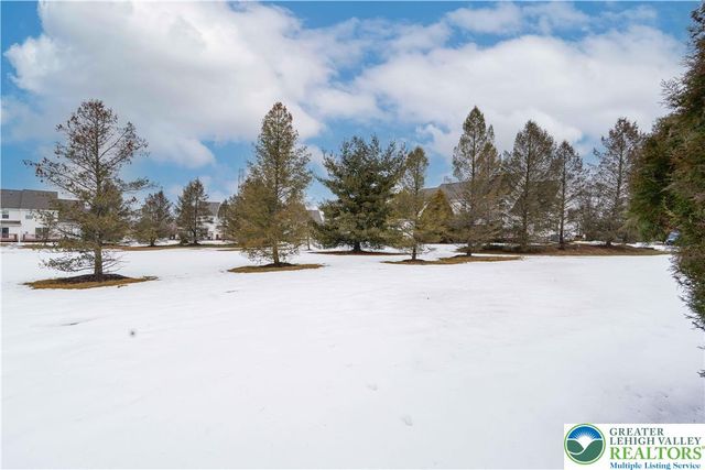 199 Park Ridge Drive, Forks Twp, PA 18040