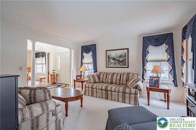 199 Park Ridge Drive, Forks Twp, PA 18040