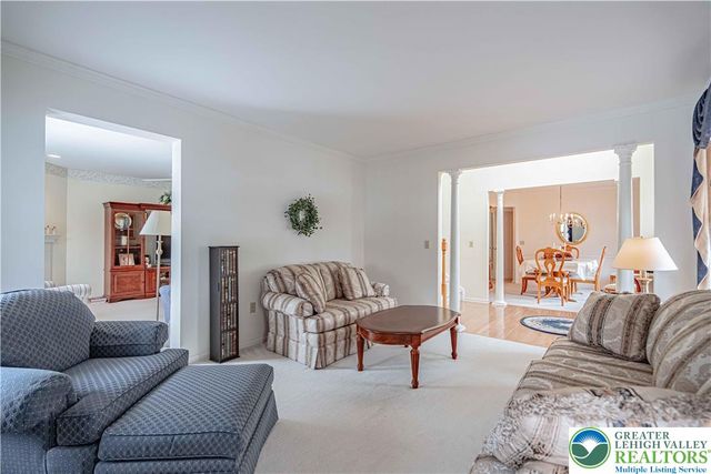 199 Park Ridge Drive, Forks Twp, PA 18040