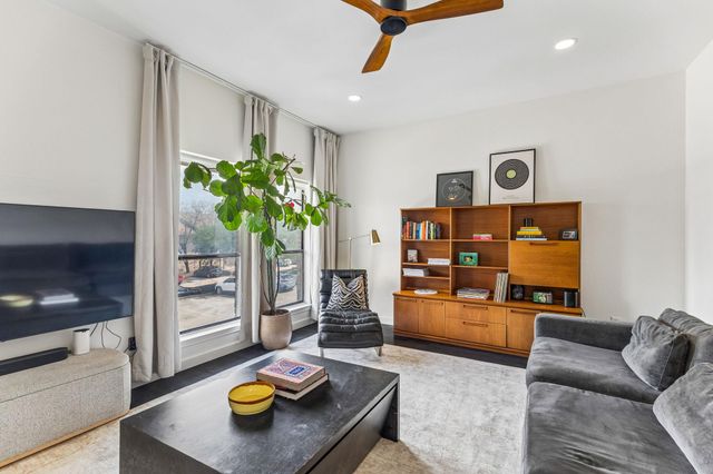 1404 Norwalk LN 204, Austin, TX 78703