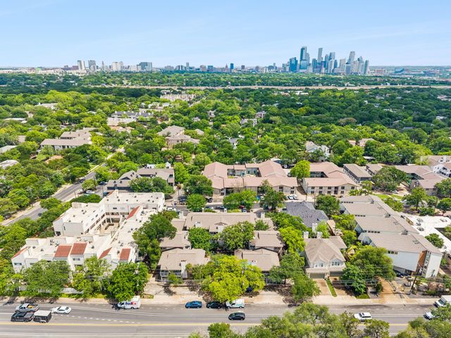 1404 Norwalk LN 204, Austin, TX 78703