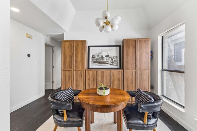 1404 Norwalk LN 204, Austin, TX 78703