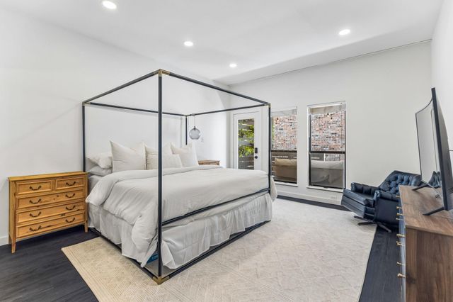 1404 Norwalk LN 204, Austin, TX 78703