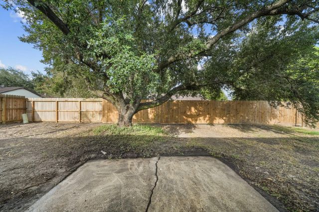 10119 Stonemont Road, La Porte, TX 77571