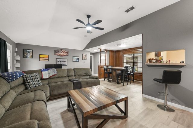 10119 Stonemont Road, La Porte, TX 77571