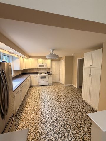 35 Murray St 2, Chelsea, MA 02150