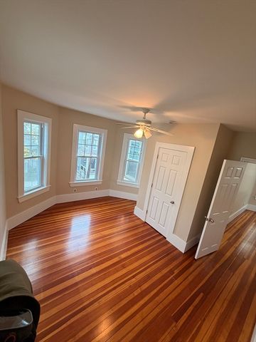 35 Murray St 2, Chelsea, MA 02150