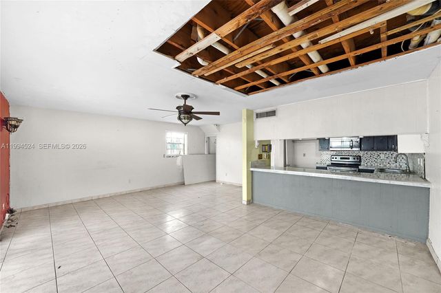 7205 W 2nd Ln, Hialeah, FL 33014