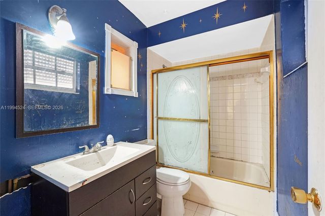 7205 W 2nd Ln, Hialeah, FL 33014